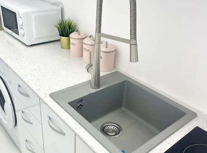 Апартаменты Cozy Small Near Park